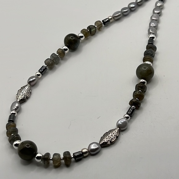 LABRADORITE, PEARL, HEMATITE, AND STERLING SILVER NECKLACE 17.75” - Picture 13 of 13